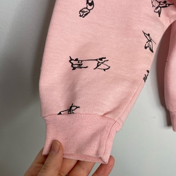 VINTAGE baby pink dancers print sweatshirt - Picture 4 of 6